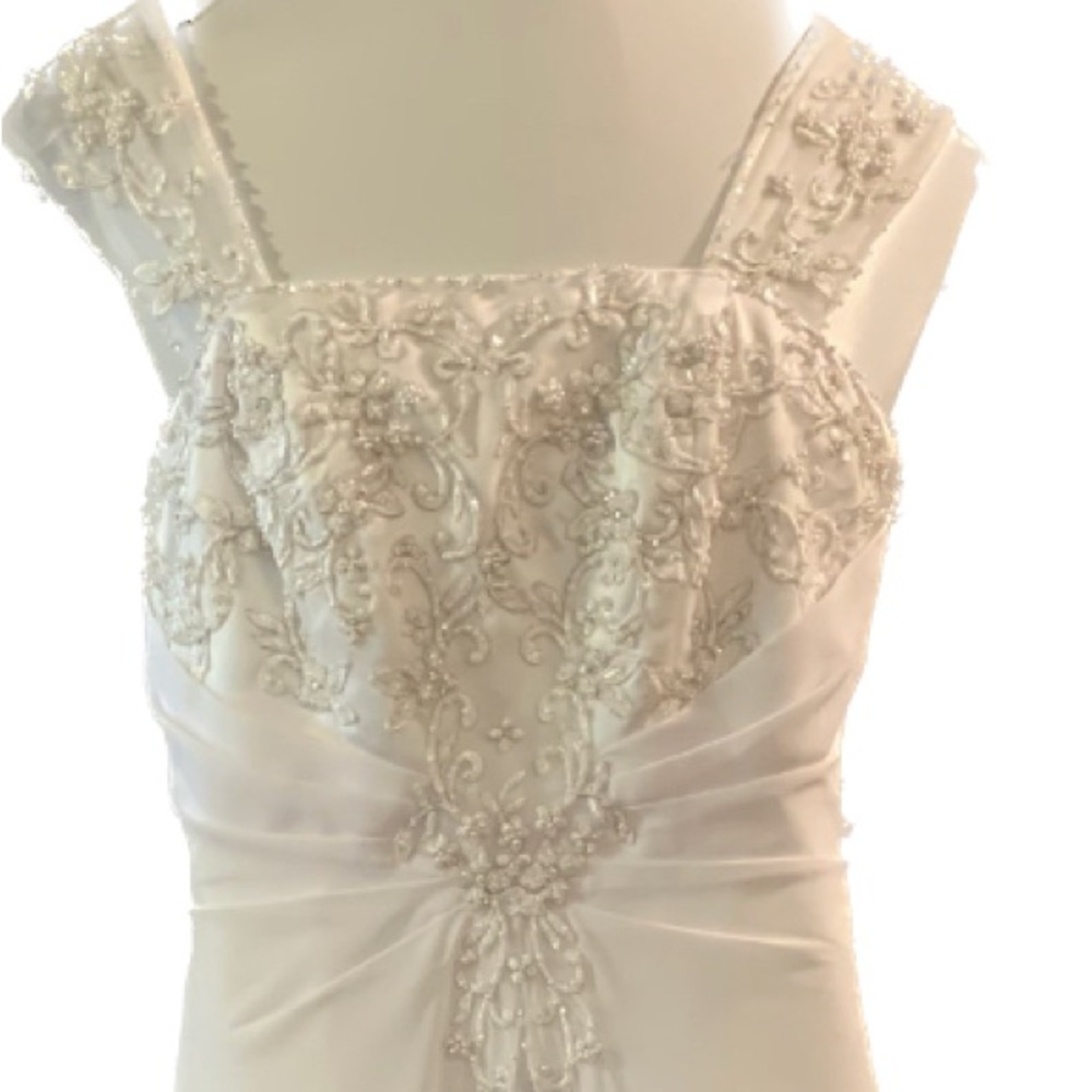 David's Bridal Elegant White Wedding Dress